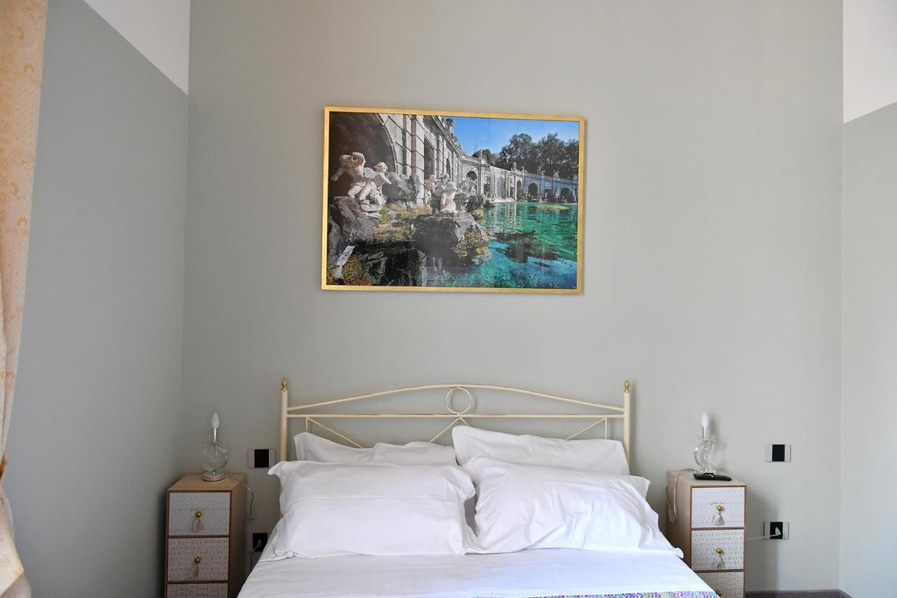 B&B A Due Passi กาแซร์ตา ภายนอก รูปภาพ